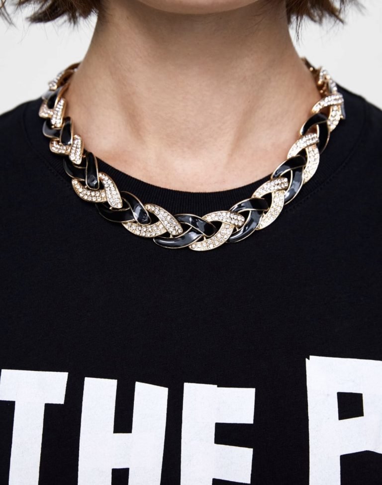 Blouse Top Shirt sweater sweatshirt dress pant trouser shorts socks sweatpants hoodie coat Jacket belt necklace bracelet earrings rings bag shoes scarf tie boxers clip pins formal suit skirt wallet