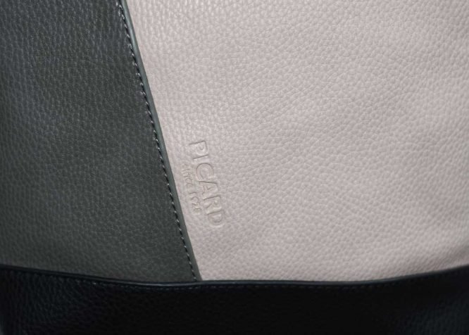 Blouse Top Shirt sweater sweatshirt dress pant trouser shorts socks sweatpants hoodie coat Jacket belt necklace bracelet earrings rings bag shoes scarf tie boxers clip pins formal suit skirt wallet