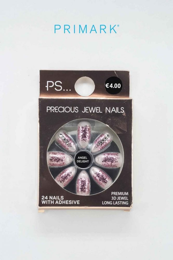 22 Blouse Top Shirt sweater sweatshirt dress pant trouser shorts socks sweatpants hoodie coat Jacket belt necklace bracelet earrings rings bag shoes scarf tie boxers clip pins formal suit skirt wallet