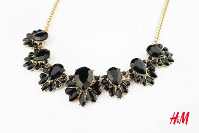 Blouse Top Shirt sweater sweatshirt dress pant trouser shorts socks sweatpants hoodie coat Jacket belt necklace bracelet earrings rings bag shoes scarf tie boxers clip pins formal suit skirt wallet