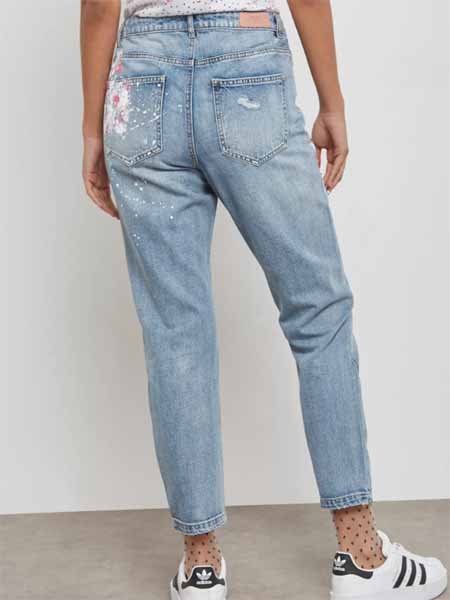 Blouse Top Shirt sweater sweatshirt dress pant trouser shorts socks sweatpants hoodie coat Jacket belt necklace bracelet earrings rings bag shoes scarf tie boxers clip pins formal suit skirt wallet