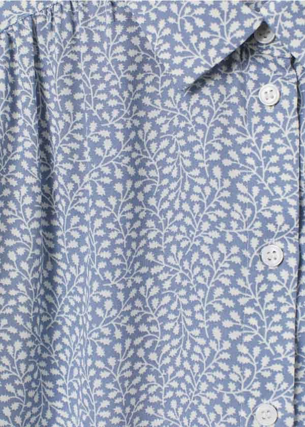 Blouse Top Shirt sweater sweatshirt dress pant trouser shorts socks sweatpants hoodie coat Jacket belt necklace bracelet earrings rings bag shoes scarf tie boxers clip pins formal suit skirt wallet