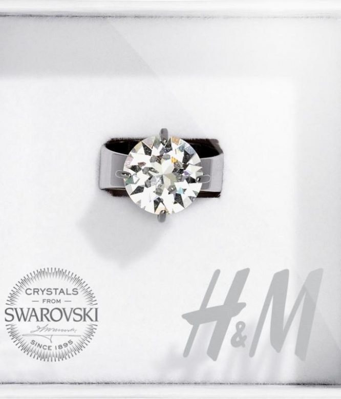 Blouse Top Shirt sweater sweatshirt dress pant trouser shorts socks sweatpants hoodie coat Jacket belt necklace bracelet earrings rings bag shoes scarf tie boxers clip pins formal suit skirt wallet