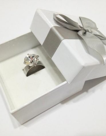 Blouse Top Shirt sweater sweatshirt dress pant trouser shorts socks sweatpants hoodie coat Jacket belt necklace bracelet earrings rings bag shoes scarf tie boxers clip pins formal suit skirt wallet