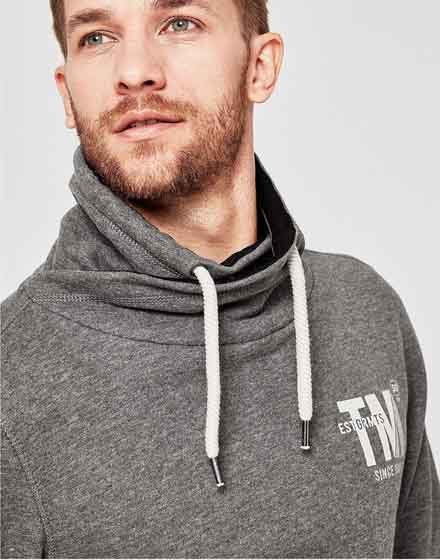 Blouse Top Shirt sweater sweatshirt dress pant trouser shorts socks sweatpants hoodie coat Jacket belt necklace bracelet earrings rings bag shoes scarf tie boxers clip pins formal suit skirt wallet