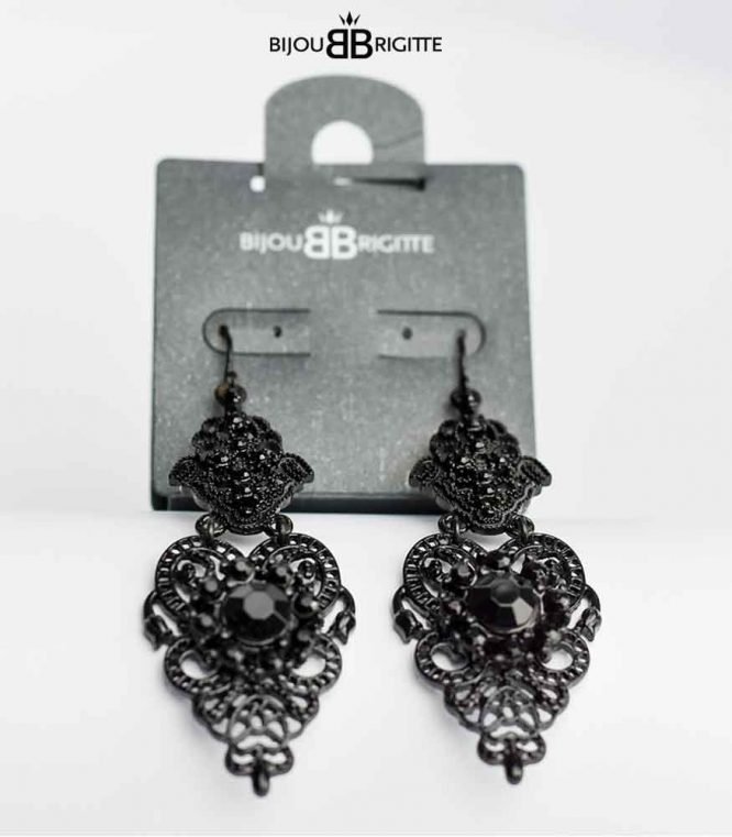 Blouse Top Shirt sweater sweatshirt dress pant trouser shorts socks sweatpants hoodie coat Jacket belt necklace bracelet earrings rings bag shoes scarf tie boxers clip pins formal suit skirt wallet