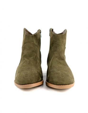 Blouse Top Shirt sweater sweatshirt dress pant trouser shorts socks sweatpants hoodie coat Jacket belt necklace bracelet earrings rings bag shoes scarf tie boxers clip pins formal suit skirt wallet