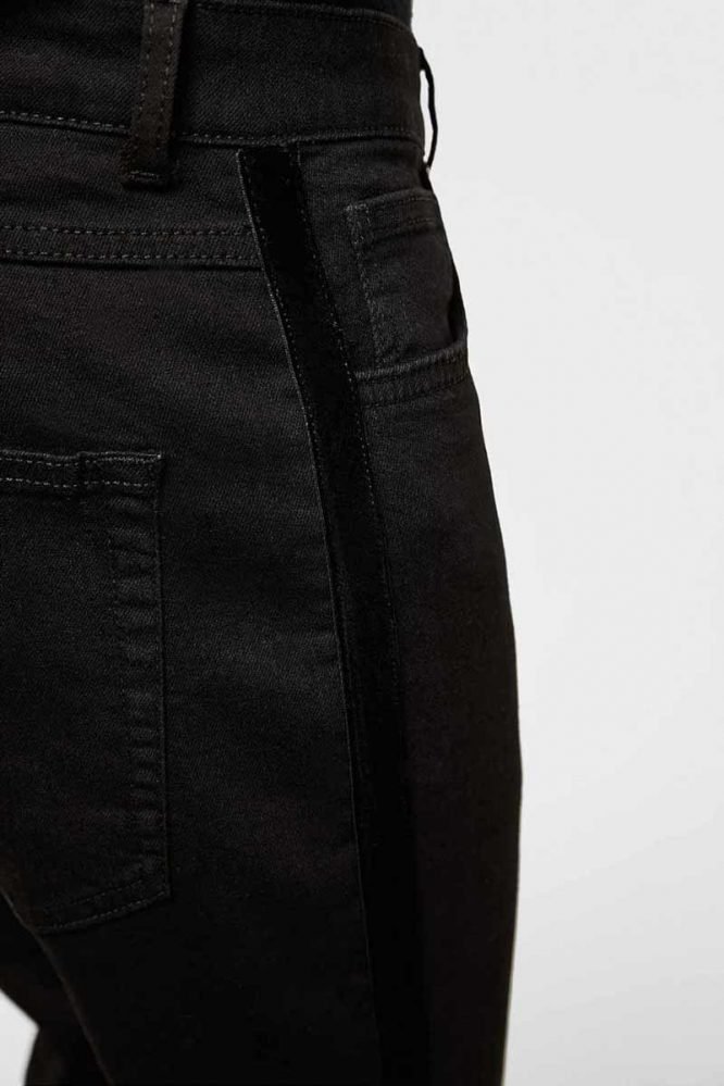 Blouse Top Shirt sweater sweatshirt dress pant trouser shorts socks sweatpants hoodie coat Jacket belt necklace bracelet earrings rings bag shoes scarf tie boxers clip pins formal suit skirt wallet