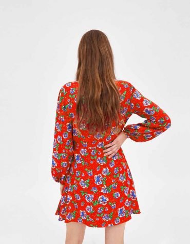 Blouse Top Shirt sweater sweatshirt dress pant trouser shorts socks sweatpants hoodie coat Jacket belt necklace bracelet earrings rings bag shoes scarf tie boxers clip pins formal suit skirt wallet