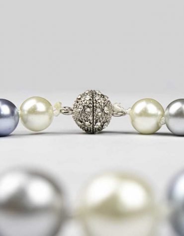 Blouse Top Shirt sweater sweatshirt dress pant trouser shorts socks sweatpants hoodie coat Jacket belt necklace bracelet earrings rings bag shoes scarf tie boxers clip pins formal suit skirt