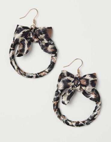 Blouse Top Shirt sweater sweatshirt dress pant trouser shorts socks sweatpants hoodie coat Jacket belt necklace bracelet earrings rings bag shoes scarf tie boxers clip pins