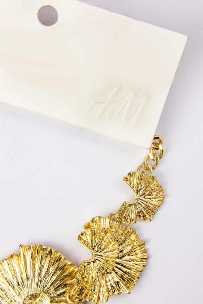 Blouse Top Shirt sweater sweatshirt dress pant trouser shorts socks sweatpants hoodie coat Jacket belt necklace bracelet earrings rings bag shoes scarf tie boxers clip pins formal suit