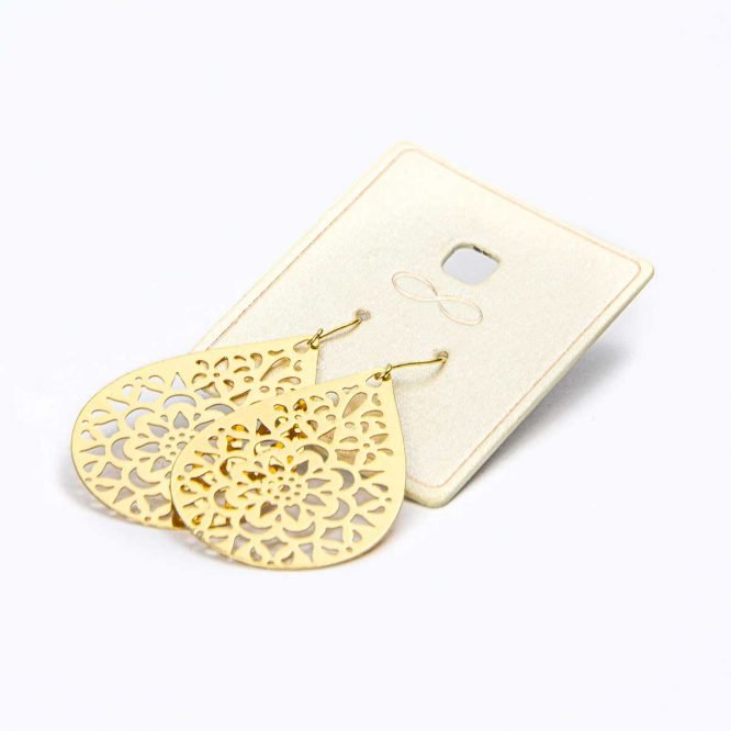 Blouse Top Shirt sweater sweatshirt dress pant trouser shorts socks sweatpants hoodie coat Jacket belt necklace bracelet earrings rings bag shoes scarf tie boxers clip pins