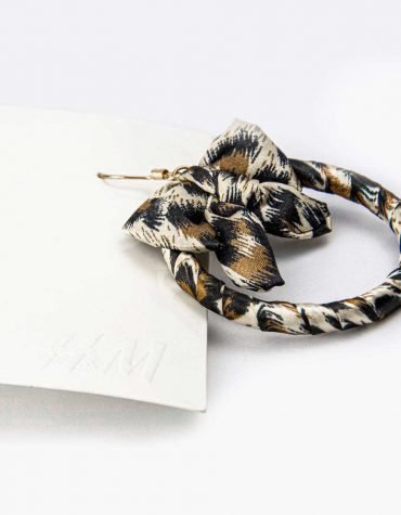 Blouse Top Shirt sweater sweatshirt dress pant trouser shorts socks sweatpants hoodie coat Jacket belt necklace bracelet earrings rings bag shoes scarf tie boxers clip pins