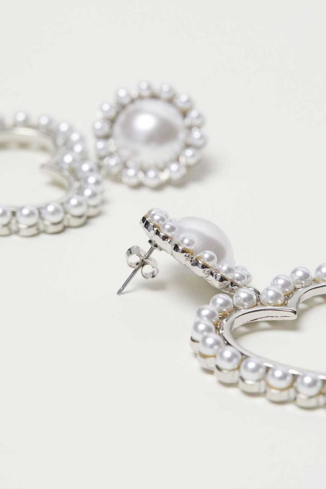 Blouse Top Shirt sweater sweatshirt dress pant trouser shorts socks sweatpants hoodie coat Jacket belt necklace bracelet earrings rings bag shoes scarf tie