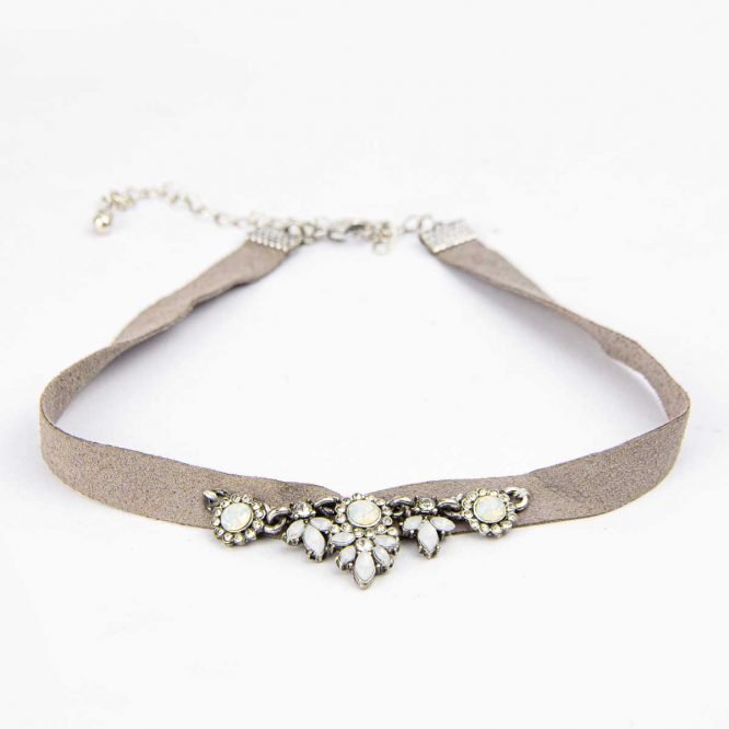 Blouse Top Shirt sweater sweatshirt dress pant trouser shorts socks sweatpants hoodie coat Jacket belt necklace bracelet earrings rings bag shoes scarf tie boxers clip