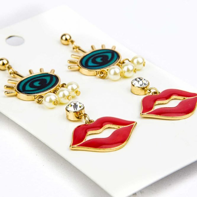 Blouse Top Shirt sweater sweatshirt dress pant trouser shorts socks sweatpants hoodie coat Jacket belt necklace bracelet earrings rings bag shoes scarf tie