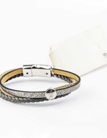 Blouse Top Shirt sweater sweatshirt dress pant trouser shorts socks sweatpants hoodie coat Jacket belt necklace bracelet earrings rings bag shoes scarf tie