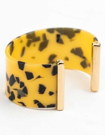 Blouse Top Shirt sweater sweatshirt dress pant trouser shorts socks sweatpants hoodie coat Jacket belt necklace bracelet earrings rings bag shoes scarf tie