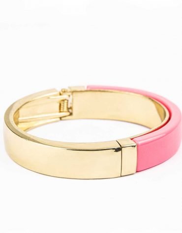 Blouse Top Shirt sweater sweatshirt dress pant trouser shorts socks sweatpants hoodie coat Jacket belt necklace bracelet earrings rings bag shoes scarf tie