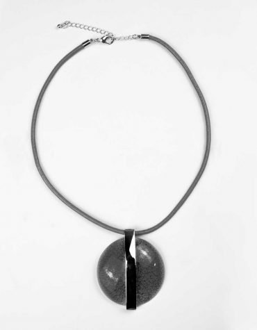 Blouse Top Shirt sweater sweatshirt dress pant trouser shorts socks sweatpants hoodie coat Jacket belt necklace bracelet earrings rings bag shoes scarf tie boxers clip