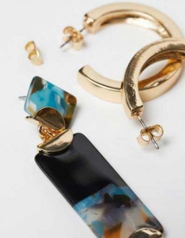 Blouse Top Shirt sweater sweatshirt dress pant trouser shorts socks sweatpants hoodie coat Jacket belt necklace bracelet earrings rings bag shoes scarf tie