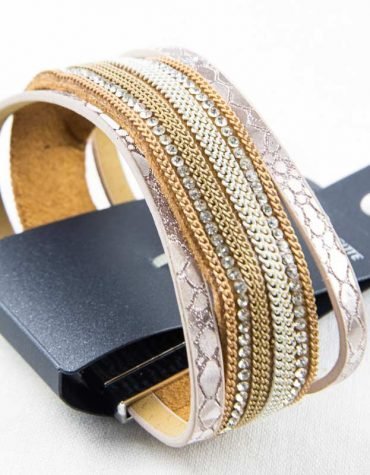 Blouse Top Shirt sweater sweatshirt dress pant trouser shorts sweatpants hoodie coat Jacket belt necklace bracelet earrings rings bag shoes