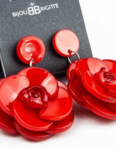 Blouse Top Shirt sweater sweatshirt dress pant trouser shorts sweatpants hoodie coat Jacket belt necklace bracelet earrings rings bag shoes