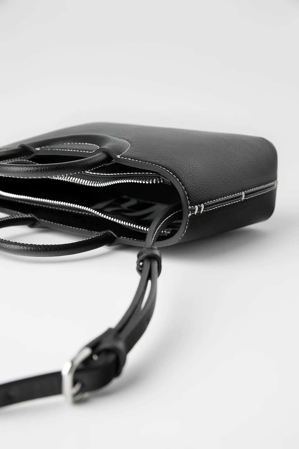 Blouse Top Shirt sweater sweatshirt dress pant trouser shorts sweatpants hoodie coat Jacket belt necklace bracelet earrings rings bag