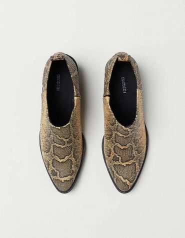 Blouse Top Shirt sweater sweatshirt dress pant trouser shorts sweatpants hoodie coat Jacket belt necklace bracelet earrings rings bag shoes