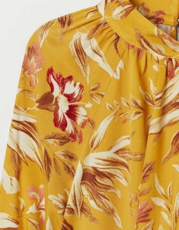 Blouse Top Shirt sweater sweatshirt dress pant trouser shorts sweatpants hoodie coat Jacket belt necklace bracelet earrings rings