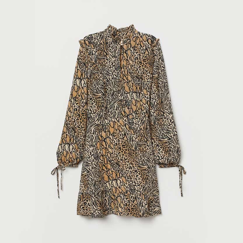 Blouse Top Shirt sweater sweatshirt dress pant trouser shorts sweatpants hoodie coat Jacket belt necklace bracelet earrings rings bag