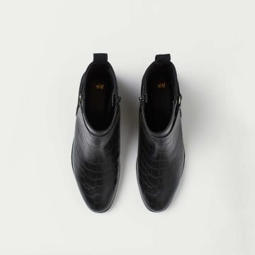 Blouse Top Shirt sweater sweatshirt dress pant trouser shorts sweatpants hoodie coat Jacket belt necklace bracelet earrings rings bag shoes