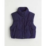 H&M Cropped puffer gilet with a high collar, press-studs down the front and welt front pockets. Lined.