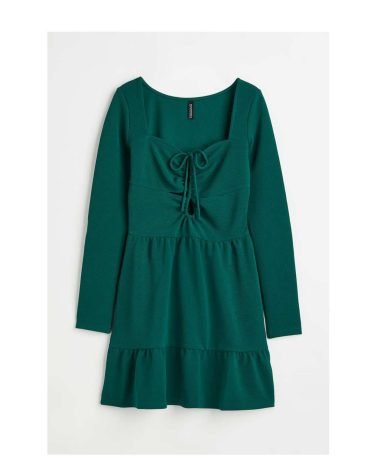 H&M -Crepe dress with laces